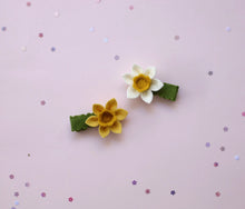 Load image into Gallery viewer, Spring Cheer || Daffodil Clips