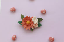 Load image into Gallery viewer, neutral daisy headband