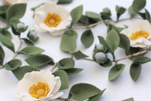 Load image into Gallery viewer, SPRING 2021 || Camellia Garland