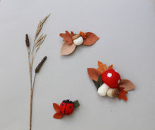 Load image into Gallery viewer, FALL 2021 || Autumn Toadstool Crown